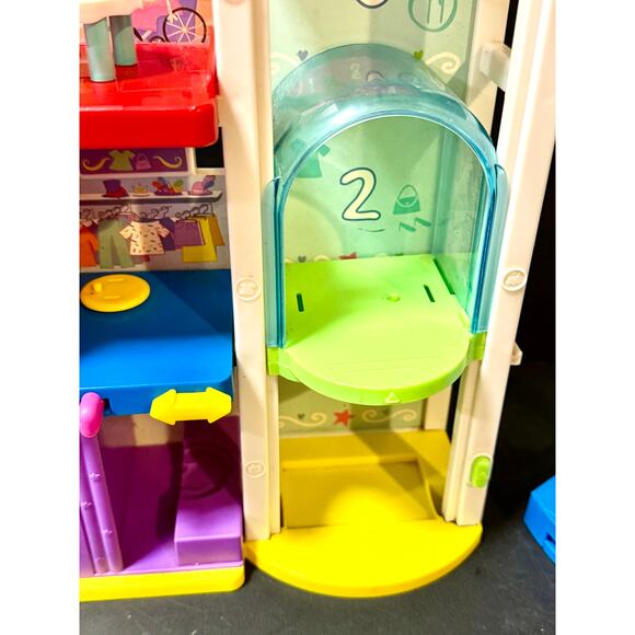 Peppa’s Shopping Mall 3 Figures Playset & helicopter elevator works! - Picture 8 of 10